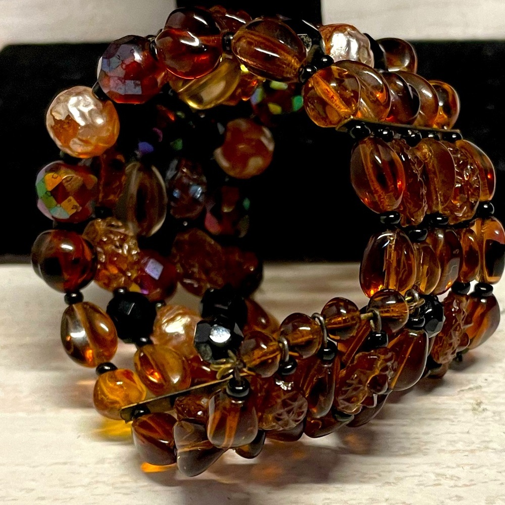 Premier designs Wire brownish tan bracelet - Picture 6 of 6
